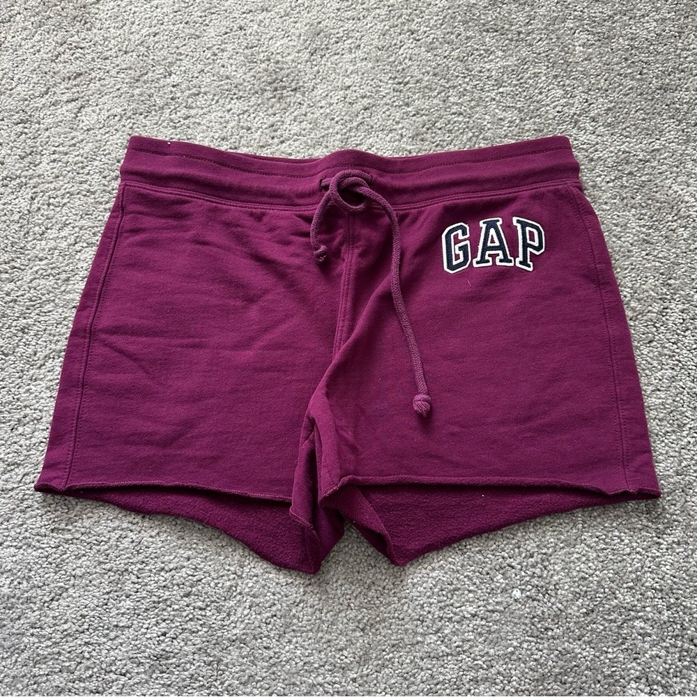 GAP shorts
